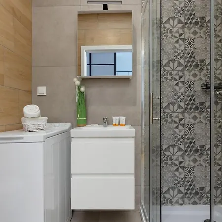 Radzyminska East By Renters